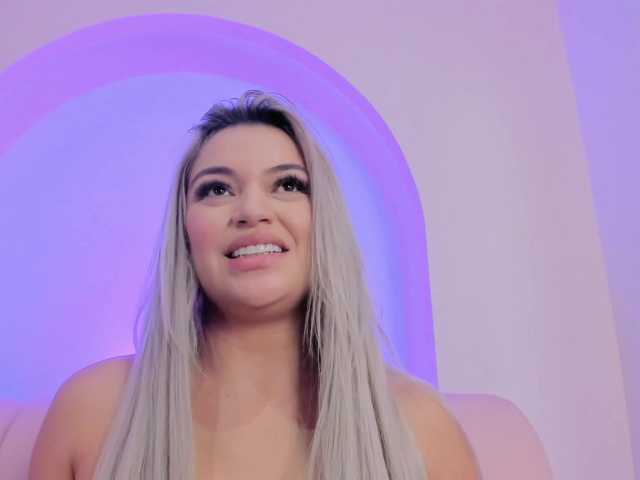 milaowens from BongaCams is Freechat