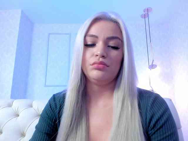 Модель: milaowens