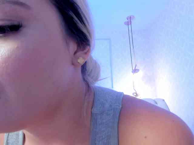 Модель: milaowens
