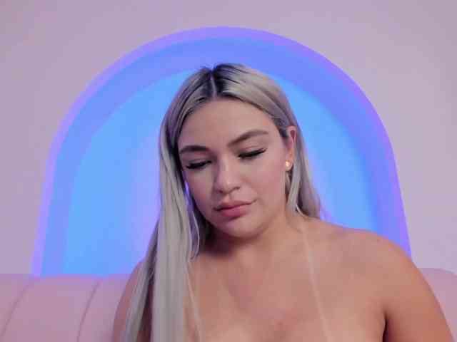 milaowens Live Webcam on BongaCams