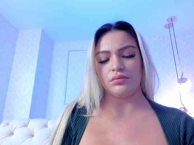 Модель: milaowens