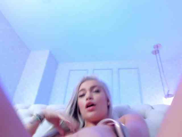 Модель: milaowens