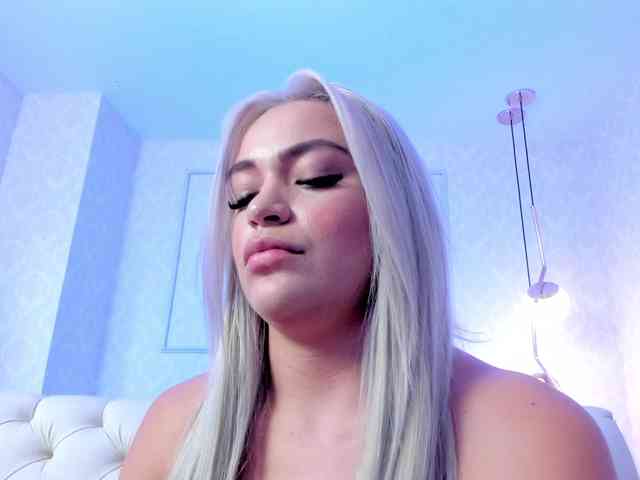 striptease show Milaowens
