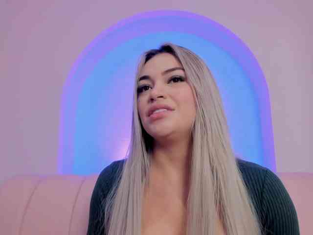 naked chat room Milaowens