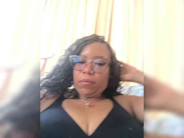 Hannnafoxx Live Webcam on BongaCams