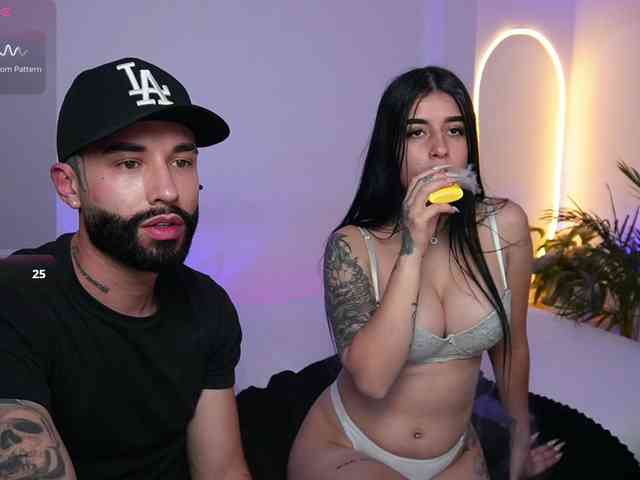 yespleasee Live Webcam on BongaCams