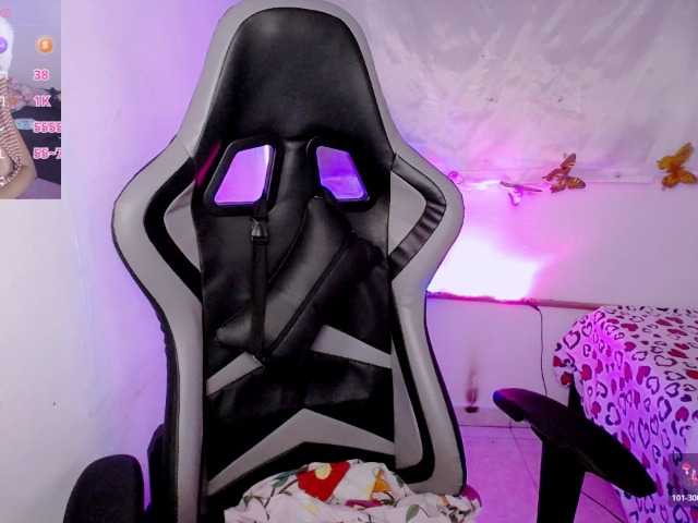 ninatinydoll webcam bongacams model stream image