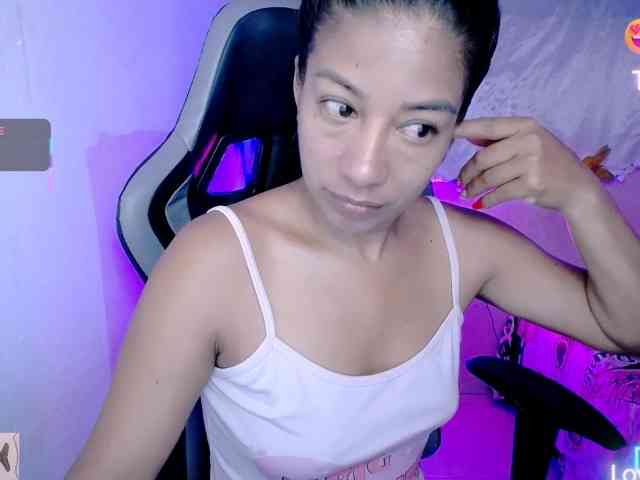 ninatinydoll webcam