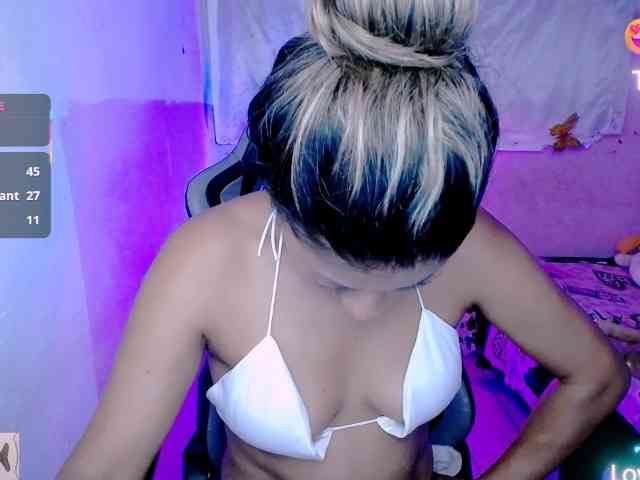 ninatinydoll webcam