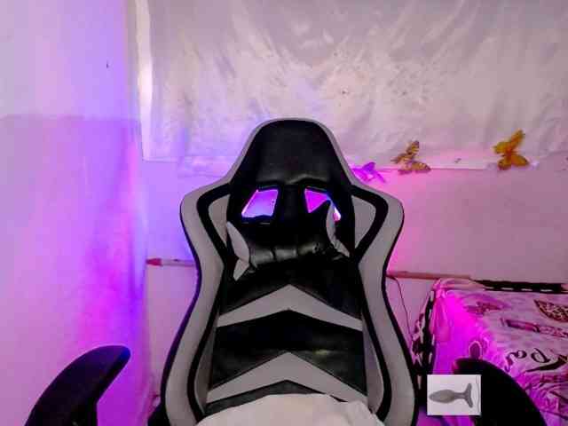 ninatinydoll webcam
