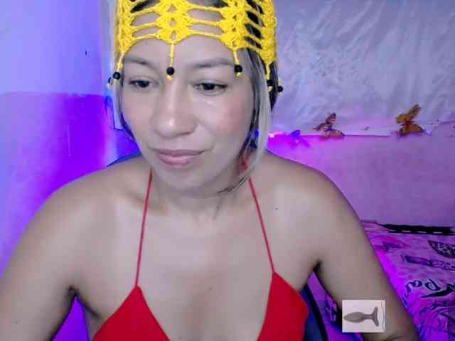 ninatinydoll webcam