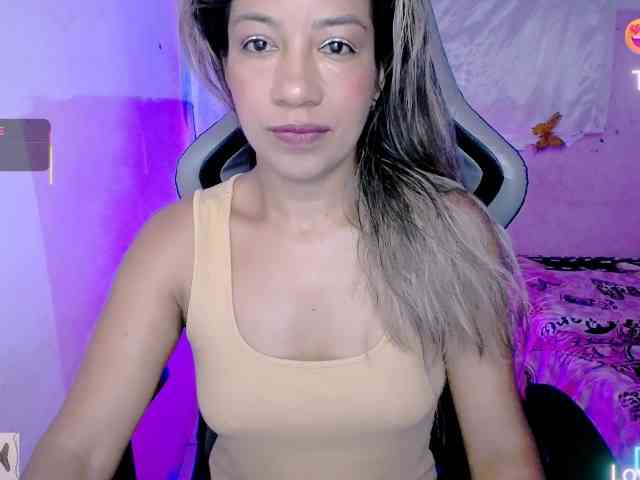 ninatinydoll webcam