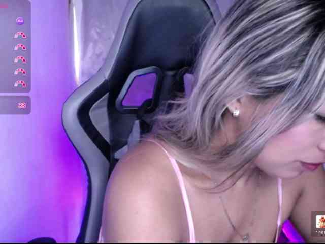 ninatinydoll webcam