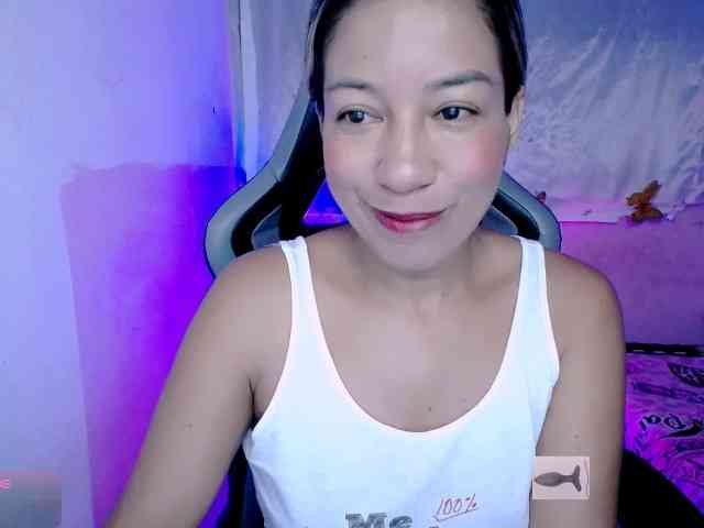 ninatinydoll webcam