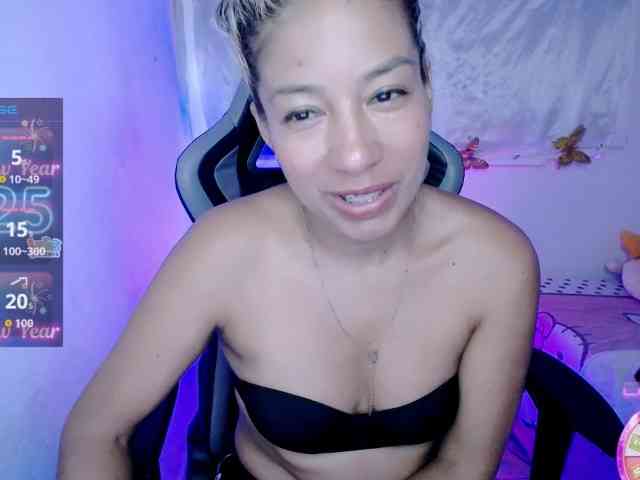 ninatinydoll webcam