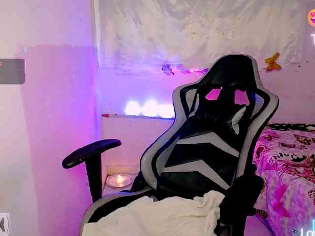 ninatinydoll webcam