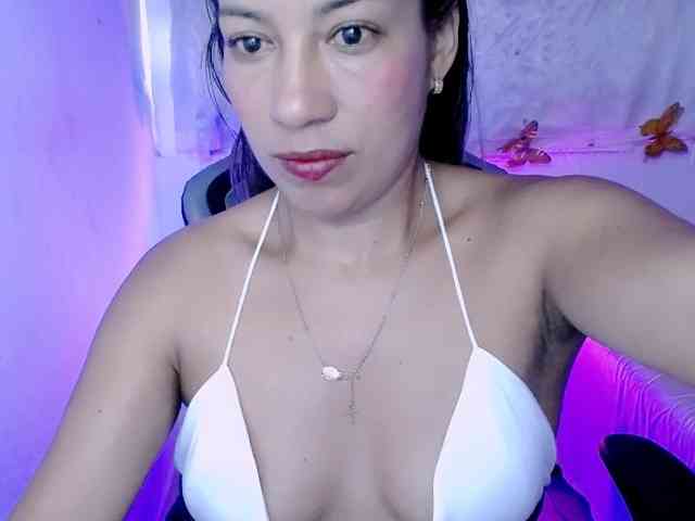 ninatinydoll webcam