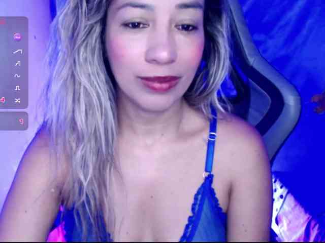 ninatinydoll webcam