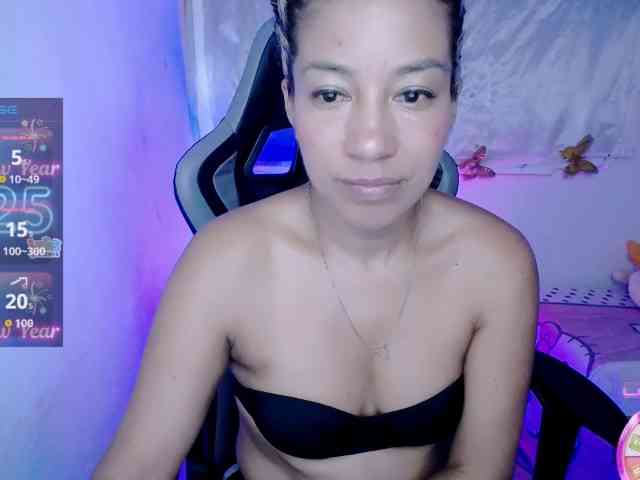ninatinydoll webcam