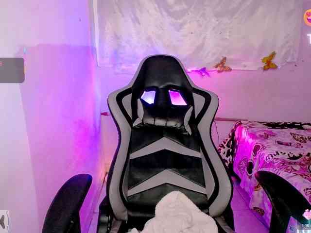 ninatinydoll webcam