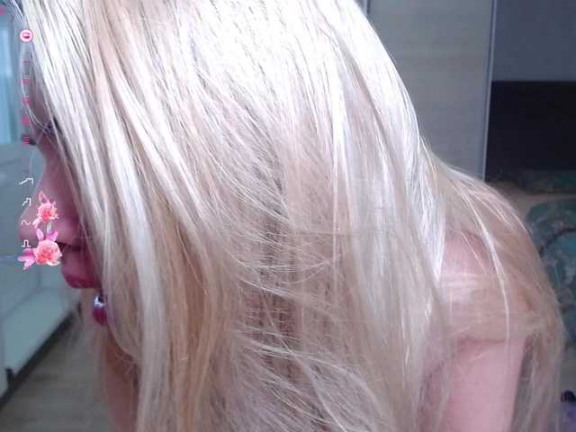 Lana--Nova's BongaCams show and profile