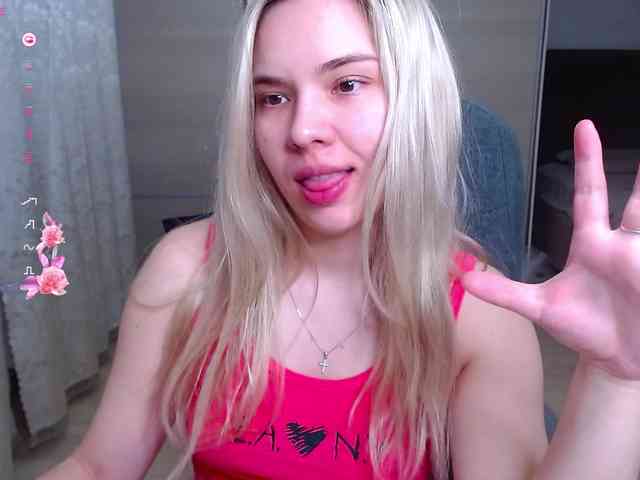 Lana--Nova Live Webcam on BongaCams