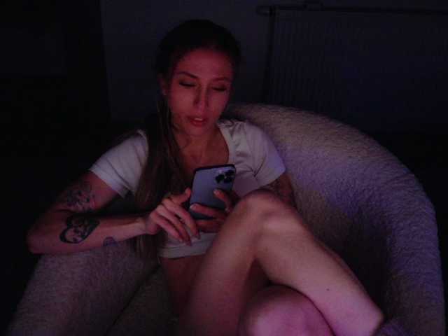 DiddySweet1's BongaCams show and profile