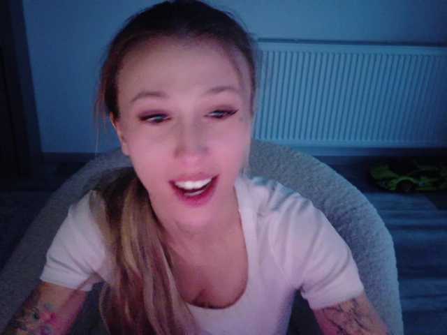 DiddySweet1's BongaCams show and profile