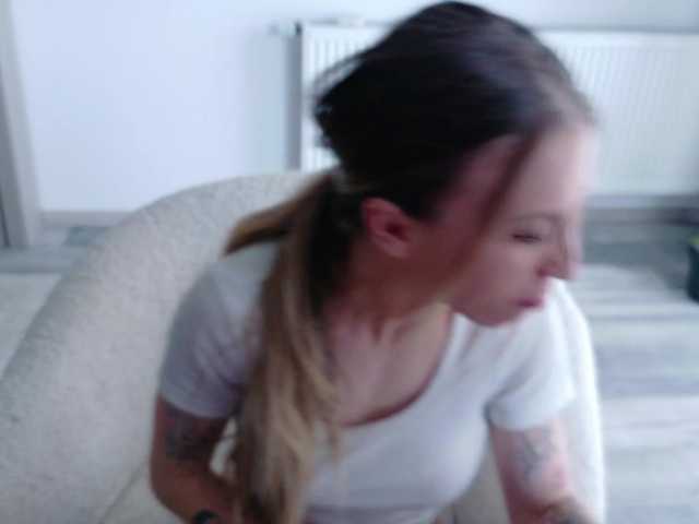 DiddySweet1's BongaCams show and profile