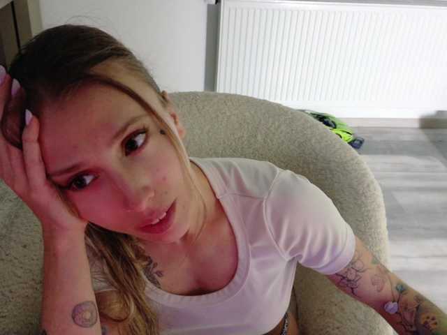 DiddySweet1's BongaCams show and profile