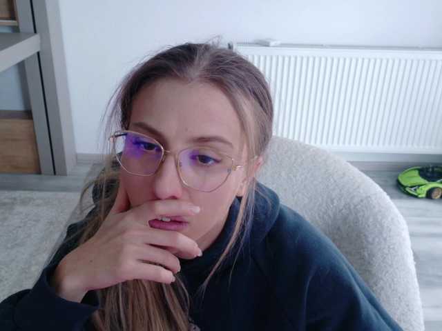 DiddySweet1's BongaCams show and profile