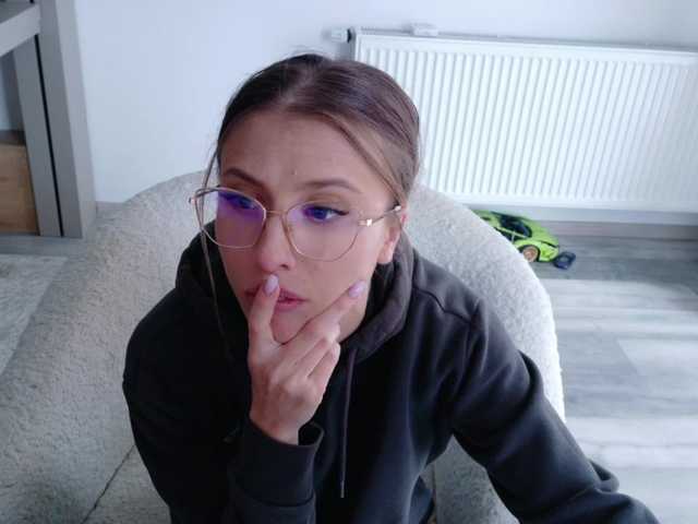 DiddySweet1's BongaCams show and profile