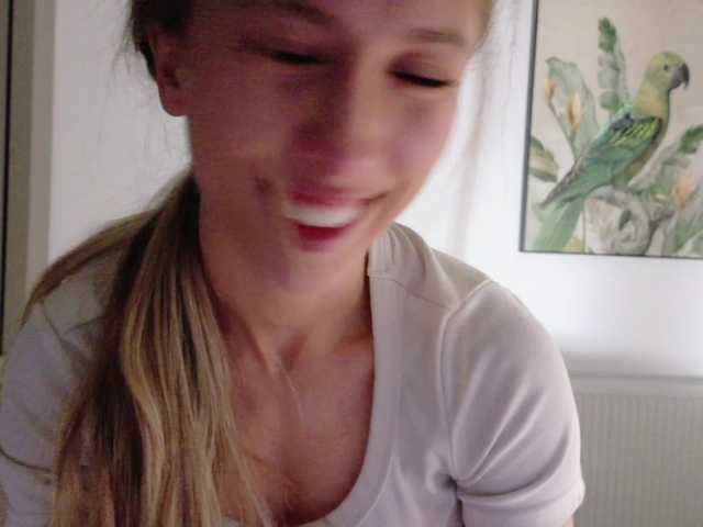 BongaCams DiddySweet1 is Freechat DiddySweet1 — Friday Fun Day!! Join me and let's get naughty !! Try my vibes to make me #cum or #squirt --> 33 * 88 * 103 * 111 | or try to reach the goal @remain -- for a chance to see me cum