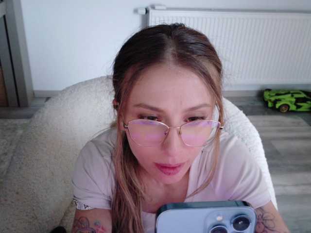 DiddySweet1's BongaCams show and profile