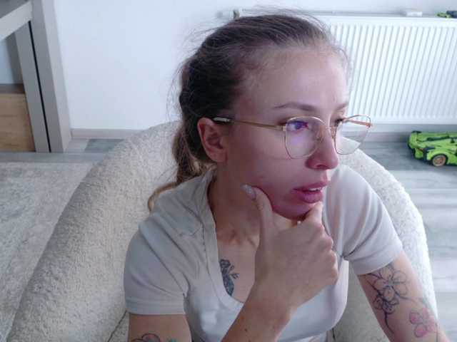 DiddySweet1's BongaCams show and profile