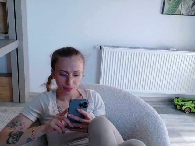 DiddySweet1's BongaCams show and profile