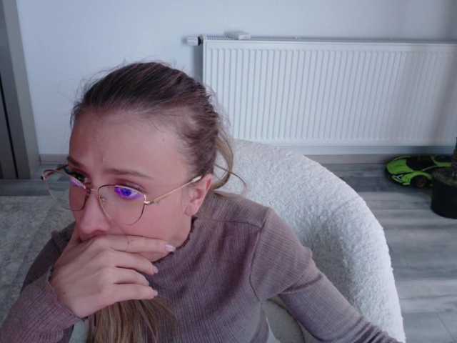 DiddySweet1's BongaCams show and profile