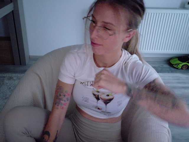 DiddySweet1 from BongaCams is Freechat