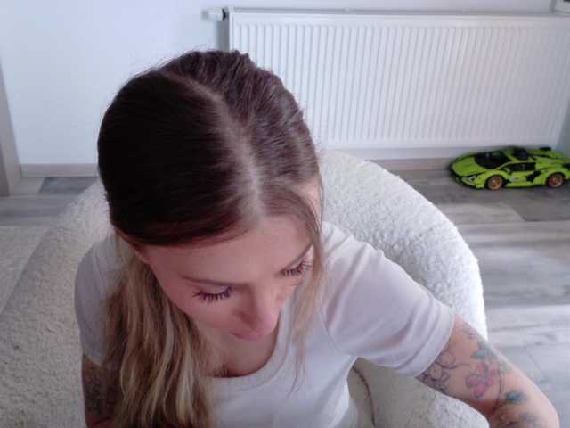 DiddySweet1's BongaCams show and profile