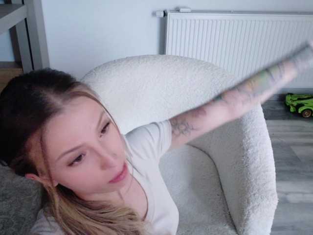 DiddySweet1's BongaCams show and profile