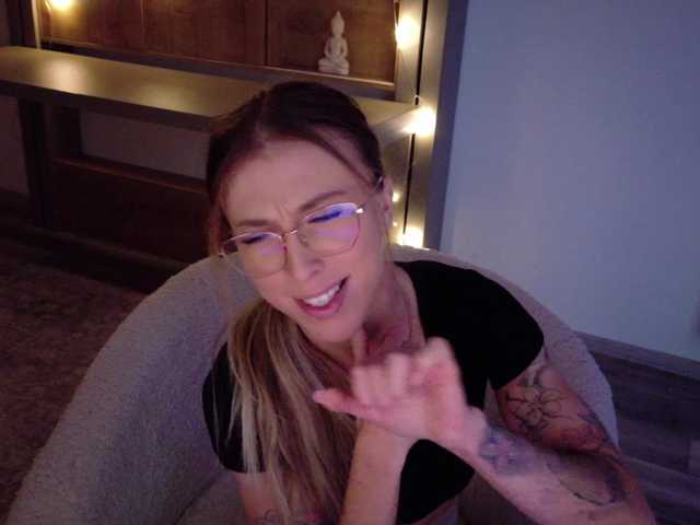 DiddySweet1's BongaCams show and profile