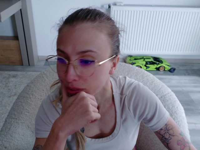 DiddySweet1's BongaCams show and profile