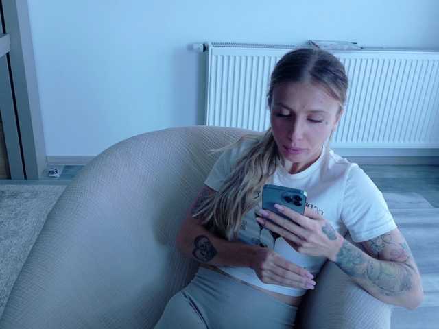DiddySweet1 from BongaCams is Freechat
