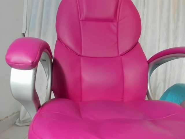 NATALIKIDMAN's BongaCams show and profile