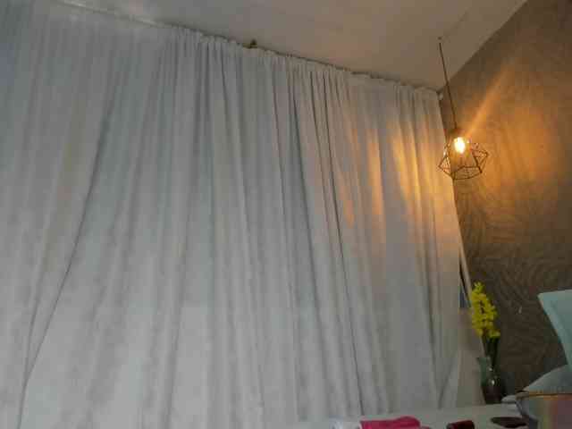 NATALIKIDMAN webcam