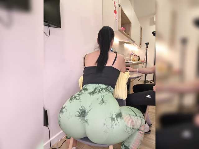 seksiIrena's BongaCams show and profile