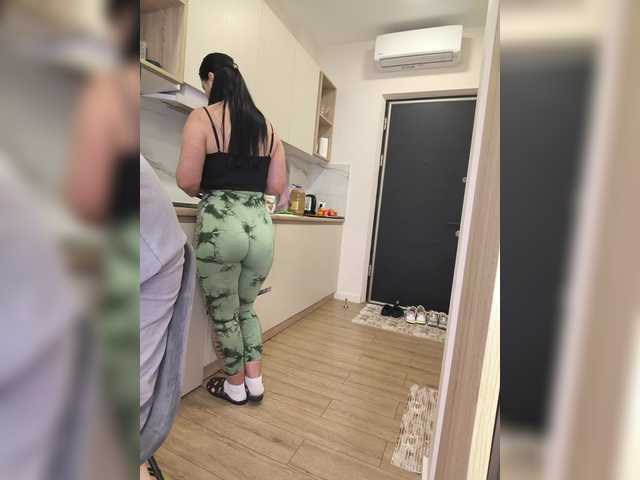 seksiIrena's BongaCams show and profile