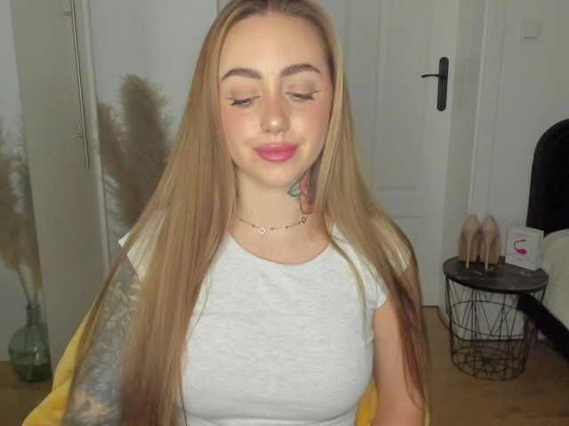 SEXYcoralie from BongaCams is Freechat