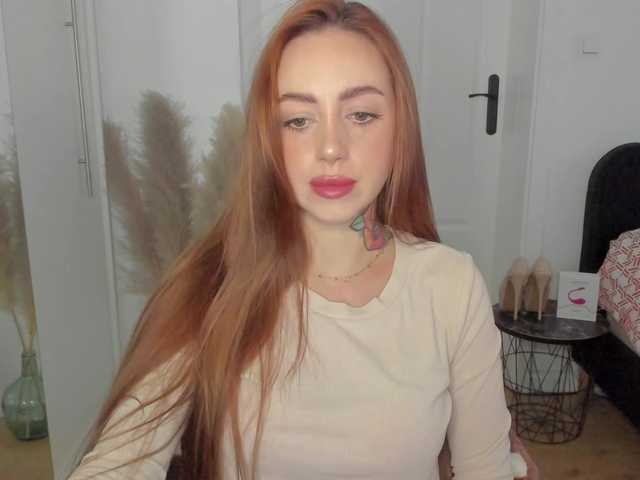 SEXYcoralie webcam bongacams model stream image