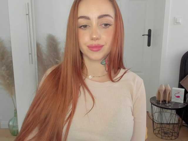 SEXYcoralie webcam bongacams model stream image